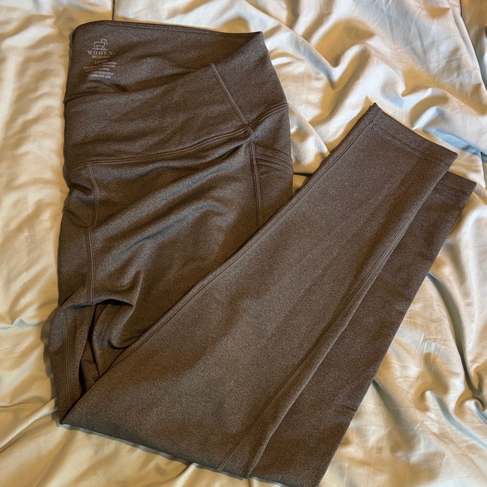 Woolx McKenna heathered olive green pocket Leggings NWOT Large